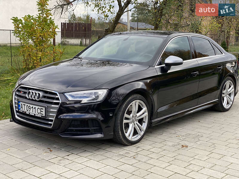 Седан Audi S3 2014 в Коломиї