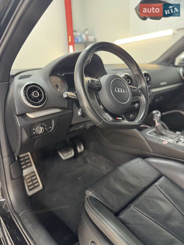 Седан Audi S3 2014 в Києві фото 5 Седан Audi S3 2014 в Києві