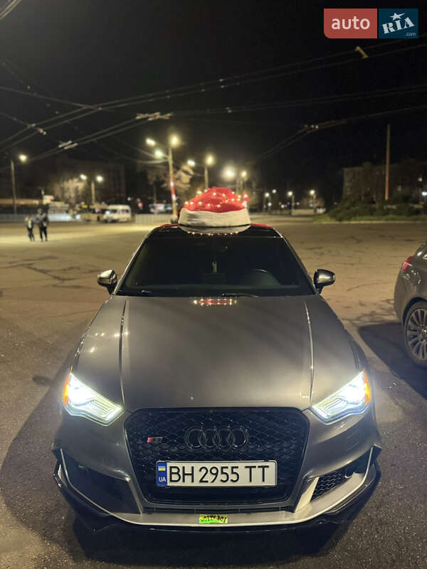 Седан Audi S3 2015 в Кривому Розі