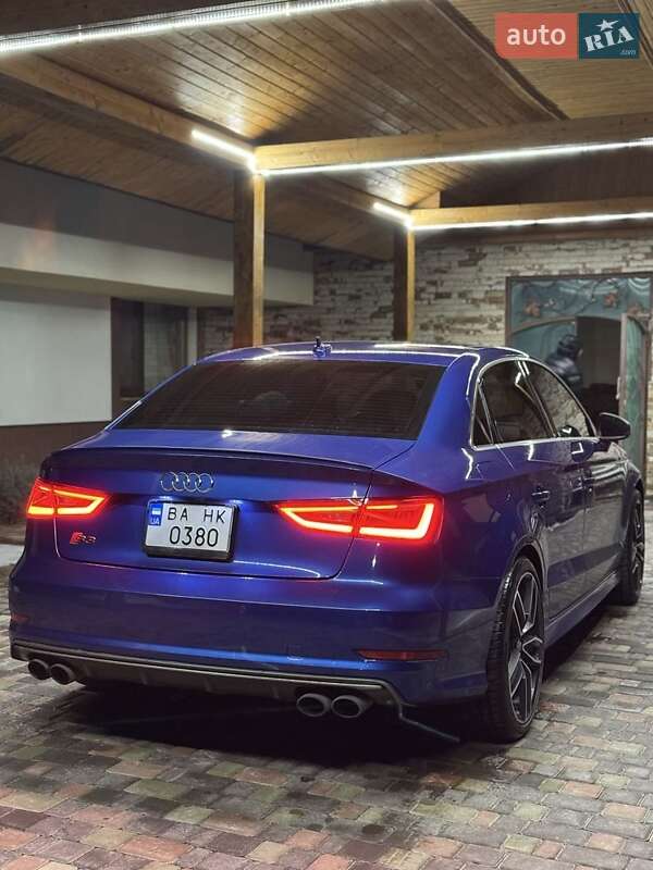Седан Audi S3 2015 в Кропивницькому