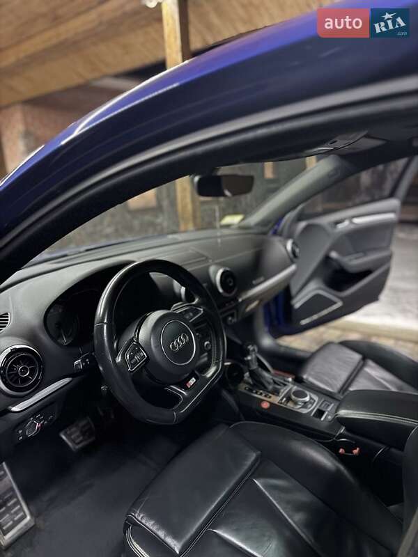 Седан Audi S3 2015 в Кропивницькому