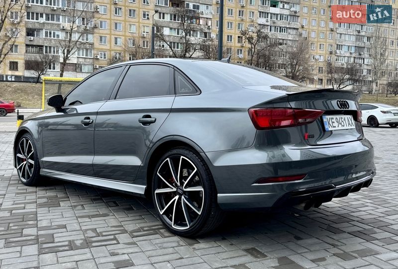 Седан Audi S3 2017 в Дніпрі