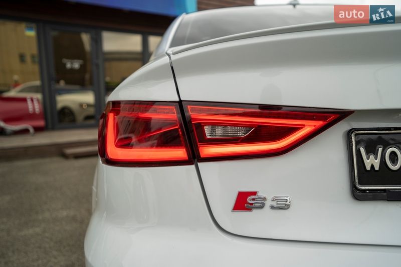 Седан Audi S3 2015 в Києві