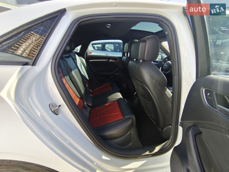 Седан Audi S3 2015 в Киеве