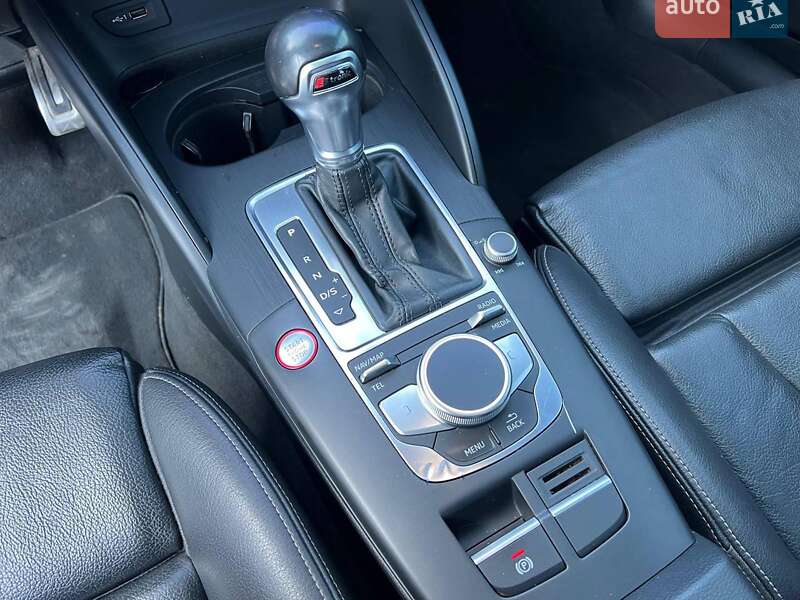 Седан Audi S3 2017 в Львове