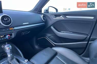 Седан Audi S3 2017 в Львове