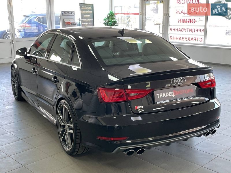 Седан Audi S3 2014 в Киеве