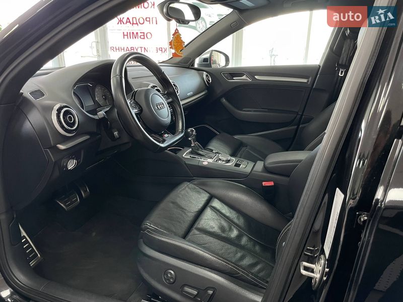 Седан Audi S3 2014 в Киеве