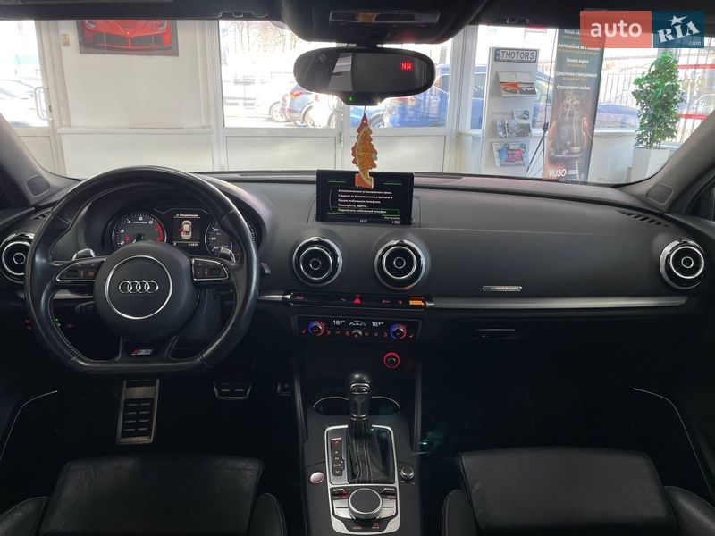 Седан Audi S3 2014 в Киеве