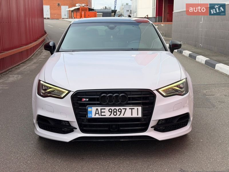 Седан Audi S3 2015 в Києві
