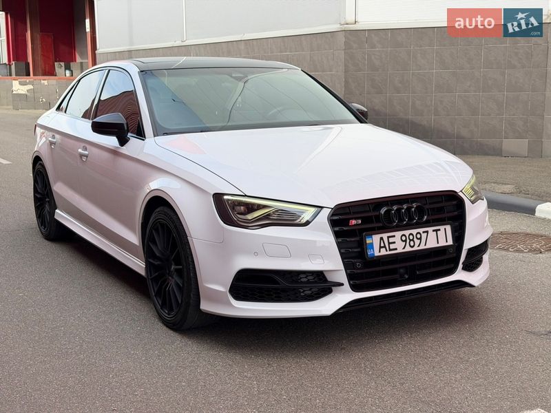 Седан Audi S3 2015 в Києві