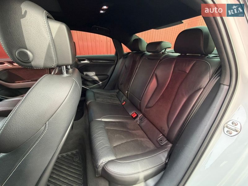 Седан Audi S3 2015 в Києві