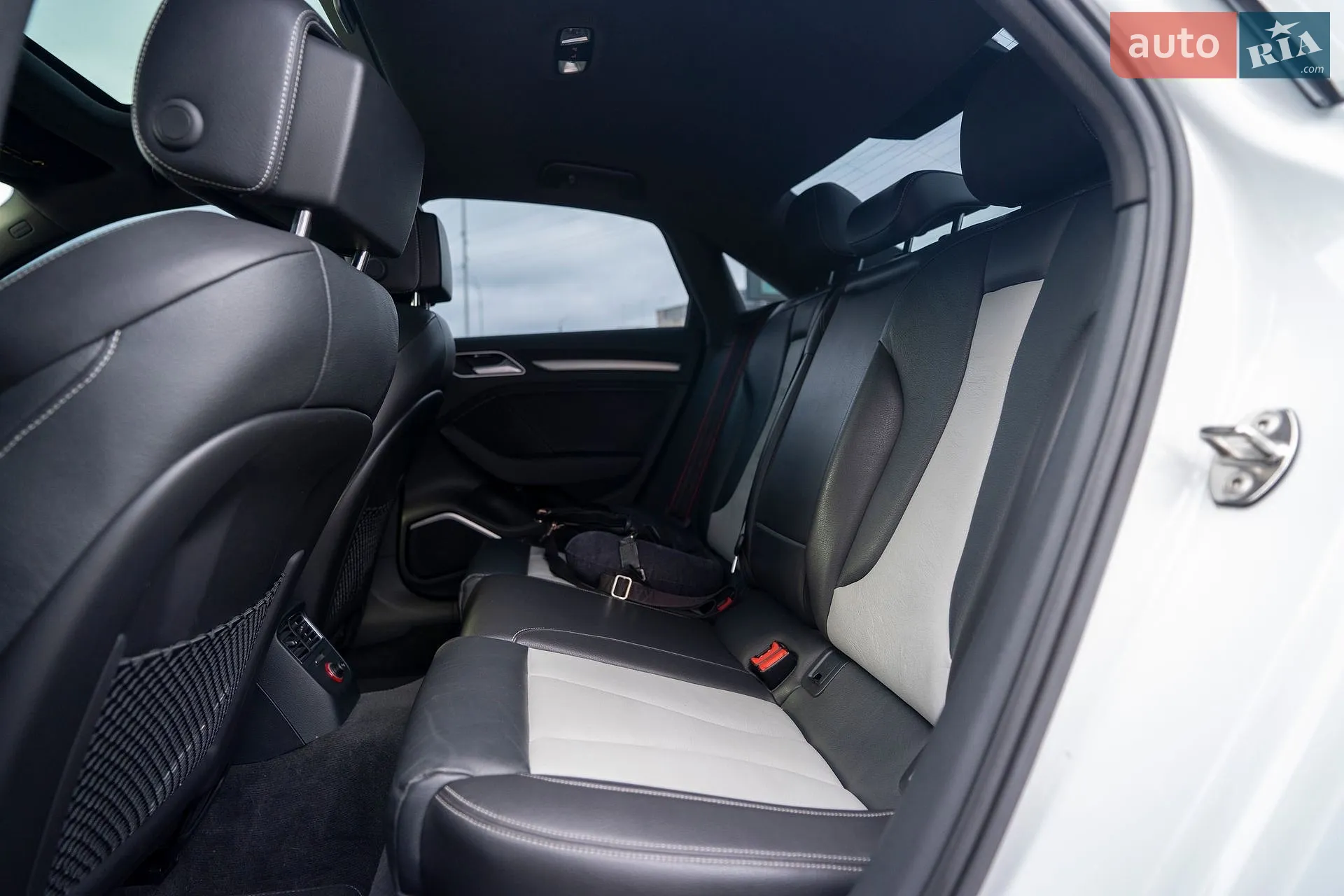 2015 Audi S3 - мініатюра 30