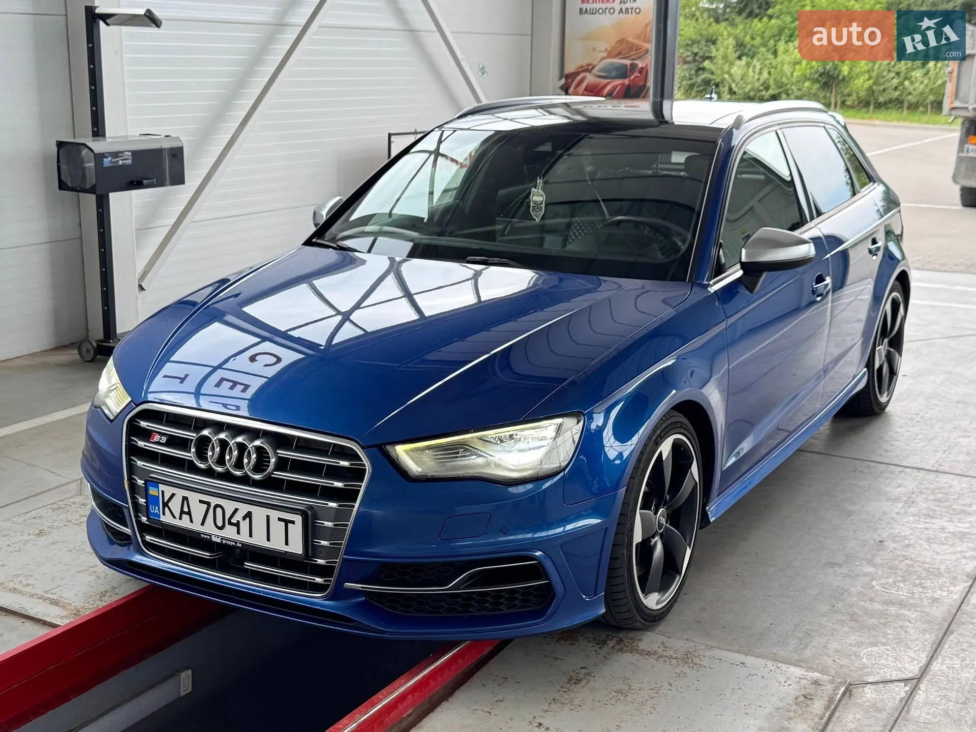 2016 Audi S3 - мініатюра 10