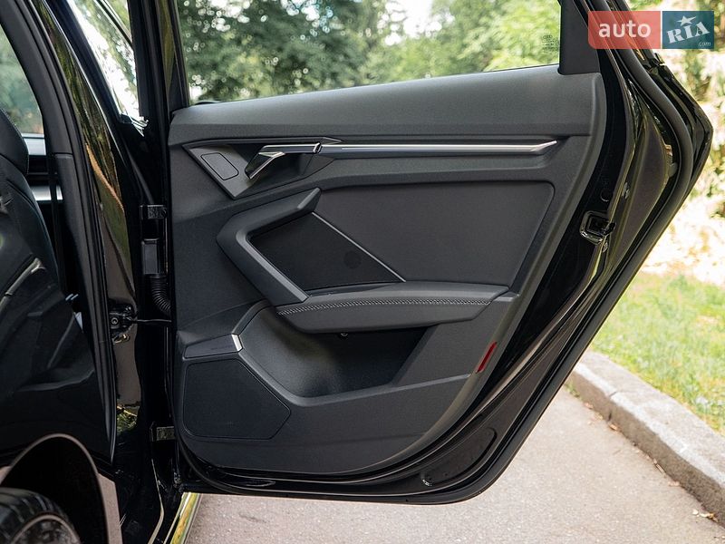 Седан Audi S3 2021 в Киеве фото 35 Седан Audi S3 2021 в Киеве