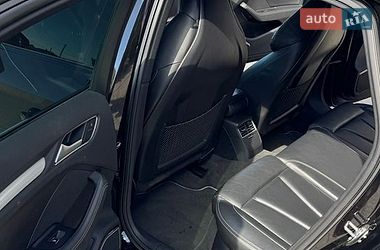 Седан Audi S3 2015 в Шептицькому