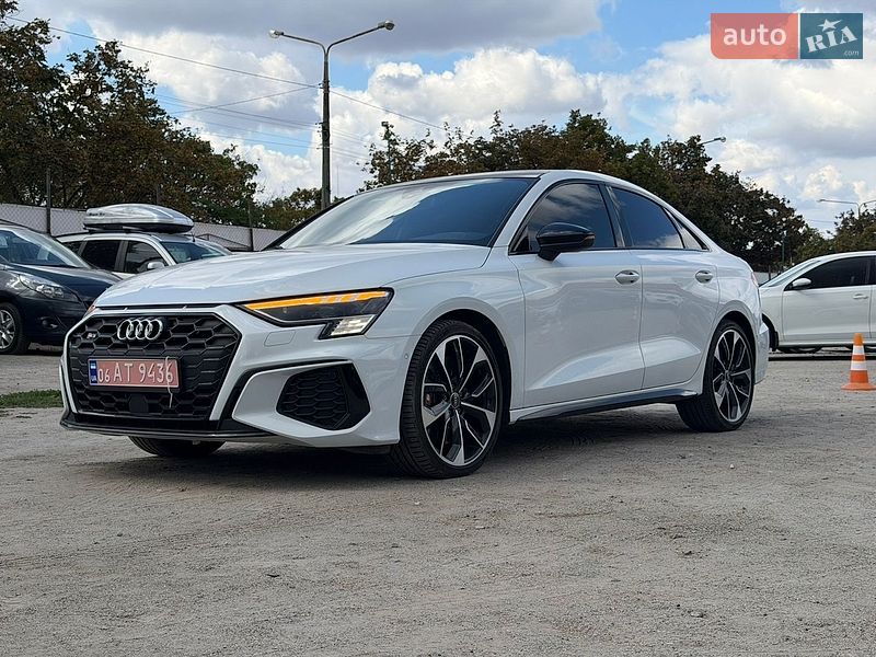 Седан Audi S3 2022 в Запорожье