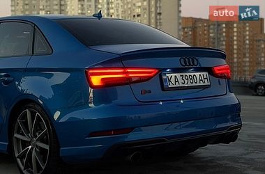 Седан Audi S3 2017 в Киеве