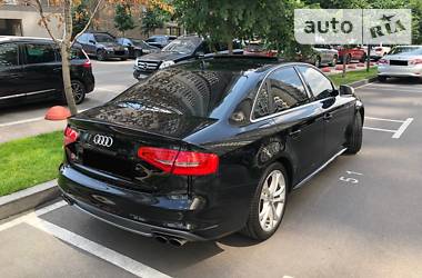 Седан Audi S4 2013 в Киеве