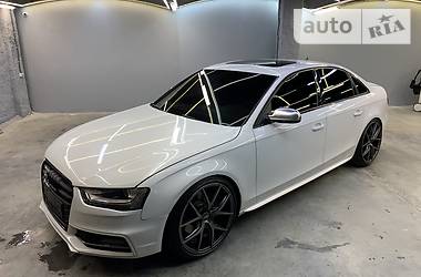 Седан Audi S4 2013 в 