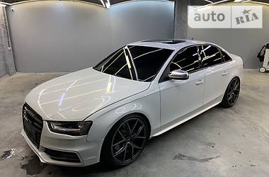 Седан Audi S4 2013 в 