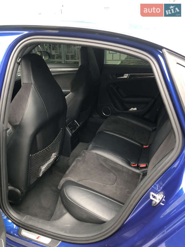 Седан Audi S4 2014 в Одессе