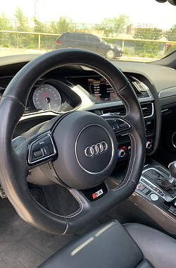 Седан Audi S4 2013 в Ивано-Франковске