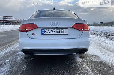 Седан Audi S4 2012 в Києві