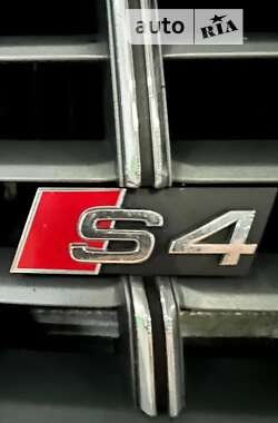 Седан Audi S4 2011 в Чорноморську