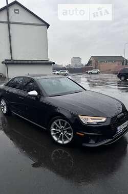 Седан Audi S4 2018 в Вінниці