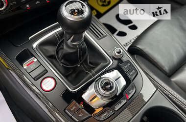 Седан Audi S4 2012 в 