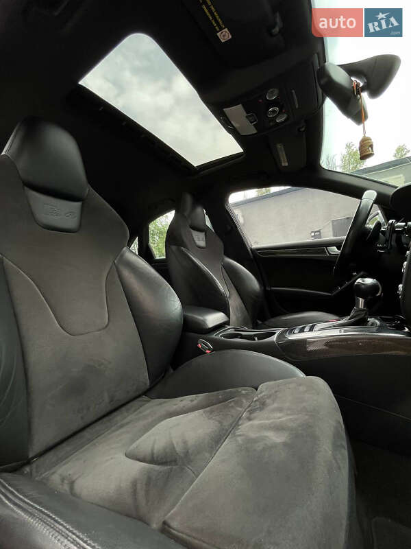 Седан Audi S4 2014 в Днепре