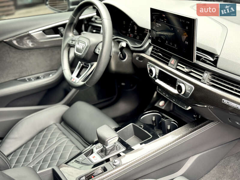 Седан Audi S4 2020 в Киеве