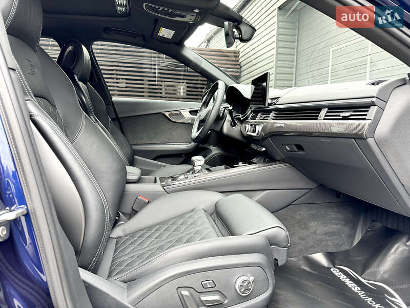 Седан Audi S4 2020 в Киеве