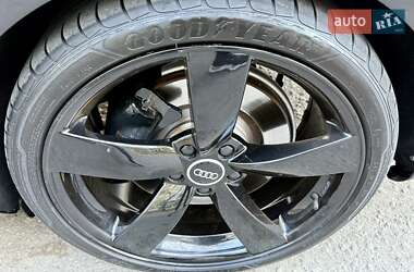 Седан Audi S4 2012 в 