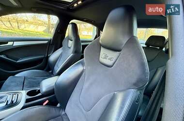 Седан Audi S4 2012 в 