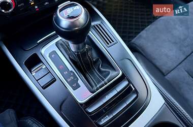 Седан Audi S4 2012 в 