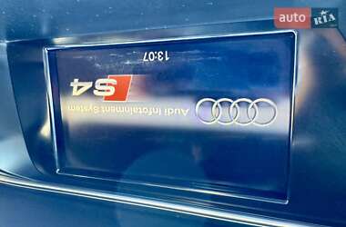Седан Audi S4 2012 в 