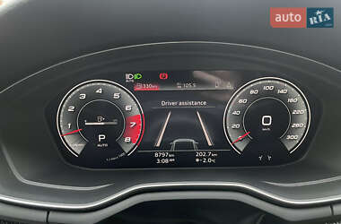 Седан Audi S4 2023 в 