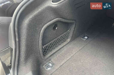Седан Audi S4 2023 в 