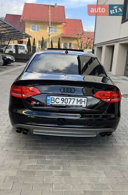 Седан Audi S4 2011 в Коломиї