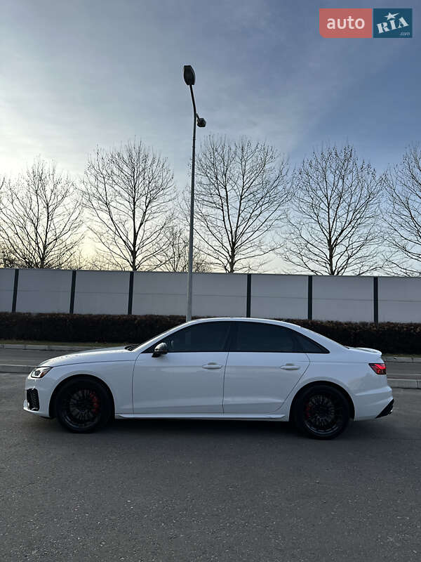 Седан Audi S4 2020 в Киеве