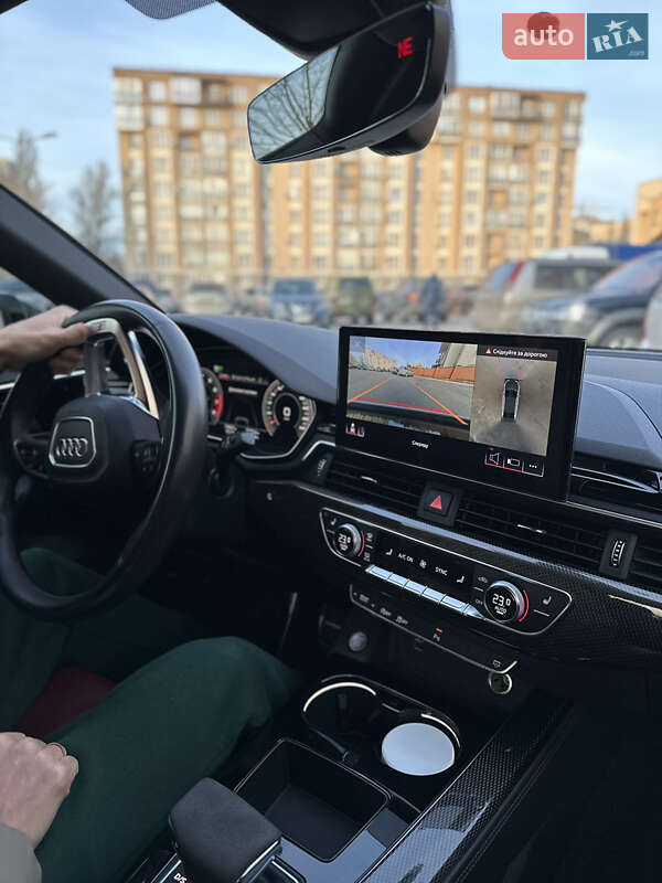 Седан Audi S4 2020 в Киеве