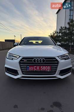 Седан Audi S4 2017 в Києві