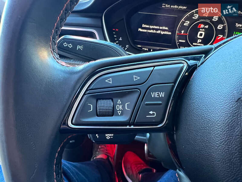 Седан Audi S4 2018 в Львове