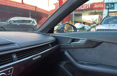 Седан Audi S4 2018 в Львове