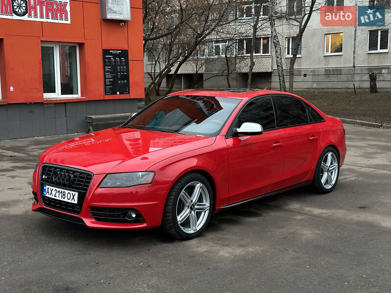 Седан Audi S4 2010 в Харкові