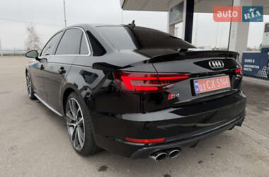 Седан Audi S4 2018 в Днепре