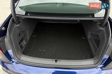 Седан Audi S4 2022 в 