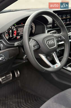 Седан Audi S4 2022 в 